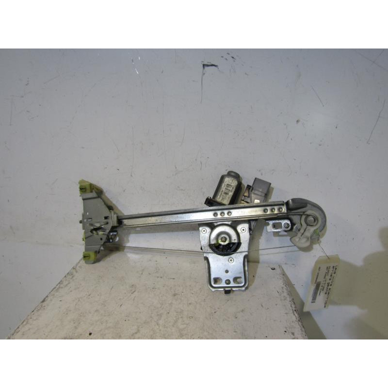 Leve vitre electrique arriere gauche PEUGEOT 307 Photo n°1