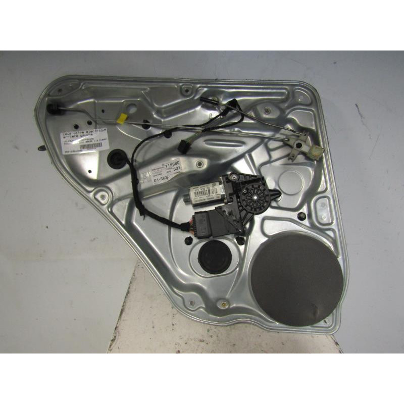 Leve vitre electrique arriere gauche VOLKSWAGEN PASSAT 4 Photo n°1