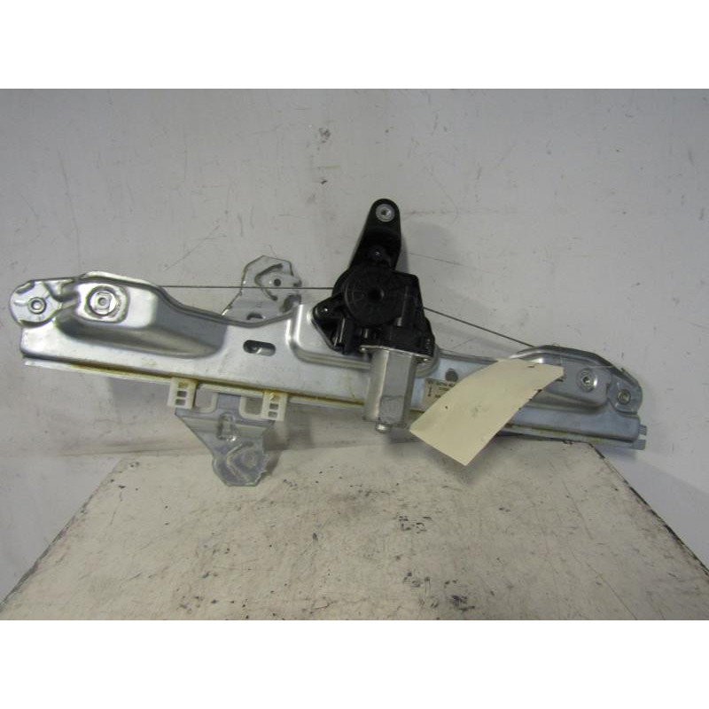 Leve vitre electrique arriere droit NISSAN QASHQAI 2 Photo n°1