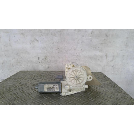 Leve vitre electrique avant droit PEUGEOT 307