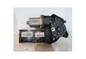 Leve vitre electrique avant gauche RENAULT MEGANE 3 Photo n°1