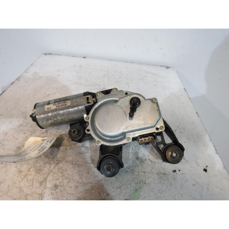 Moteur essuie glace arriere VOLKSWAGEN POLO 3 Photo n°1