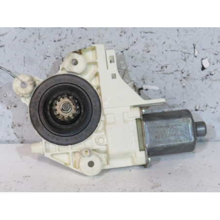 Leve vitre electrique avant droit FORD FOCUS 2