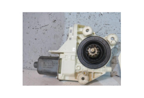 Moteur leve vitre avant gauche FORD FOCUS 2 Photo n°1