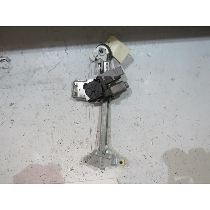 Leve vitre electrique arriere gauche PEUGEOT 307 Photo n°1