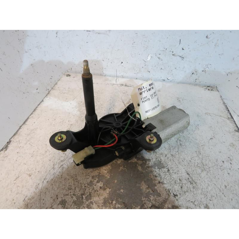 Moteur essuie glace arriere FIAT PUNTO 2 Photo n°1