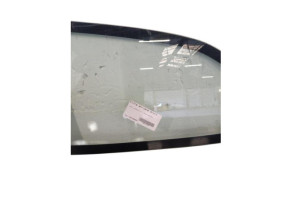 Vitre arriere droit SUZUKI ALTO 3 Photo n°4