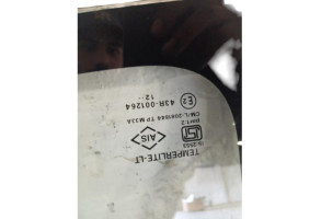 Vitre arriere gauche SUZUKI ALTO 3 Photo n°6