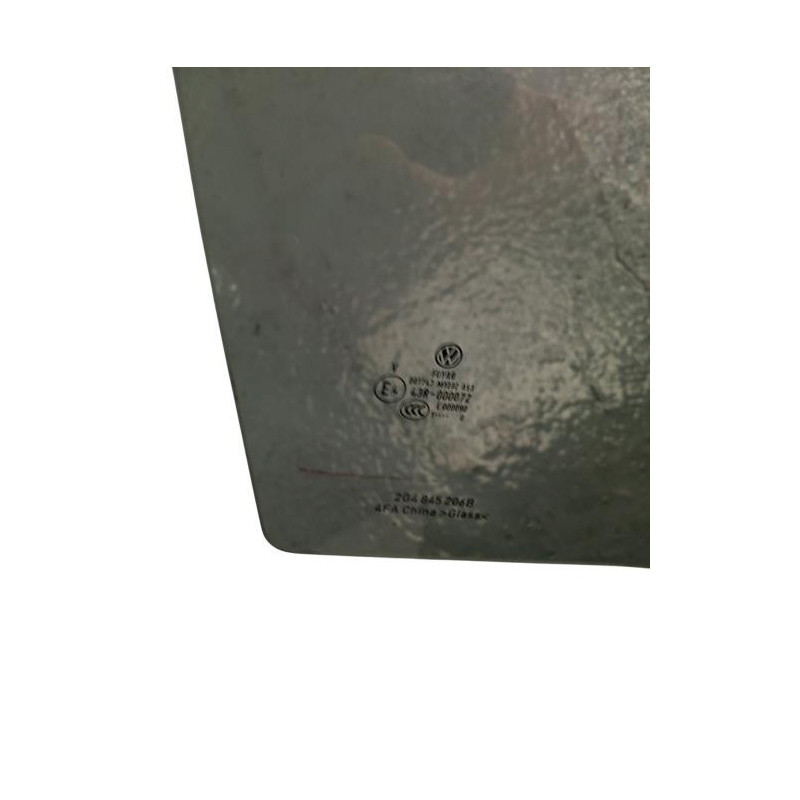 Vitre arriere droit VOLKSWAGEN POLO 6 Photo n°1