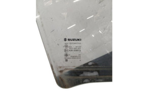 Vitre avant droit SUZUKI CELERIO Photo n°1