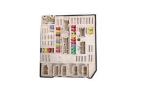 Boitier servitude moteur (BSM) RENAULT MEGANE 3 Photo n°1