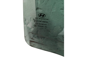 Vitre arriere droit HYUNDAI IX 35 Photo n°2