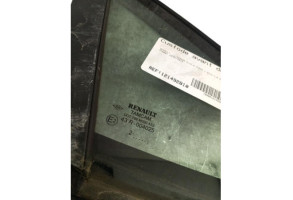 Custode avant droit (porte) RENAULT CLIO 4 Photo n°1