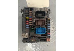 Boitier servitude moteur (BSM) CITROEN C4 2 Photo n°1