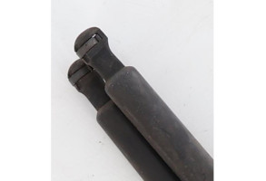 Verin de coffre RENAULT CLIO 3 Photo n°2