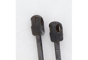 Verin de coffre VOLKSWAGEN GOLF 5 Photo n°2