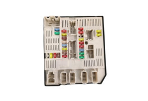 Boitier servitude moteur (BSM) RENAULT MEGANE 3 Photo n°2