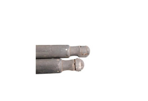 Verin de coffre VOLKSWAGEN GOLF 5 Photo n°3