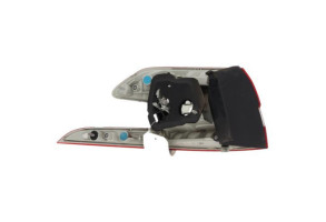 Feu arriere principal droit (feux) PEUGEOT 308 2 SW Photo n°6