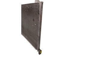 Radiateur clim VOLKSWAGEN UP Photo n°2