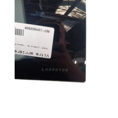 Vitre arriere droit PEUGEOT 108