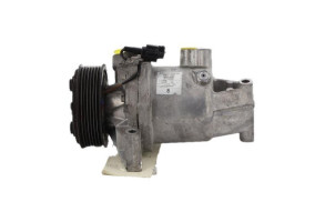 Compresseur clim NISSAN JUKE 1 Photo n°1