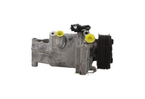 Compresseur clim NISSAN JUKE 1 Photo n°3