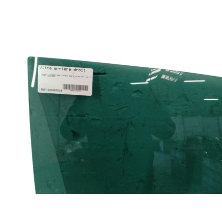 Vitre arriere droit PEUGEOT 5008 1