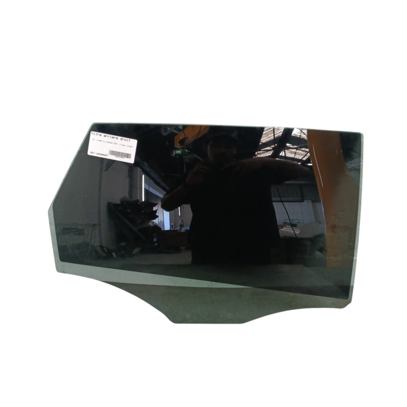 Vitre arriere droit AUDI A3 3 Photo n°1
