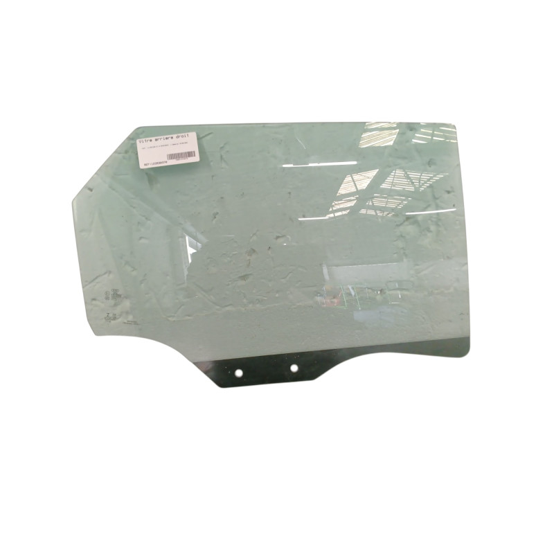 Vitre arriere droit AUDI A1 2 Photo n°1