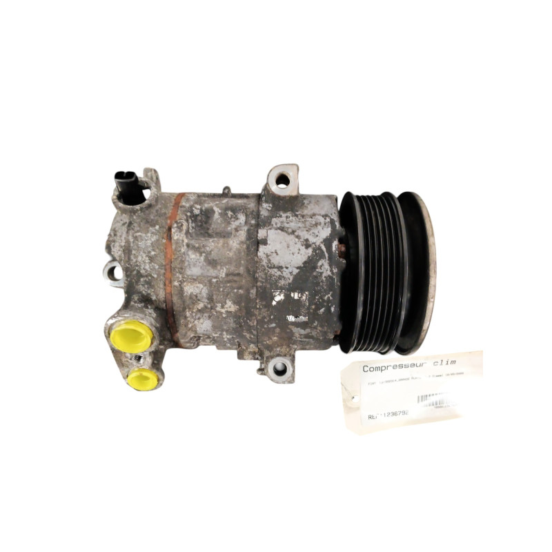 Compresseur clim FIAT GRANDE PUNTO Photo n°1