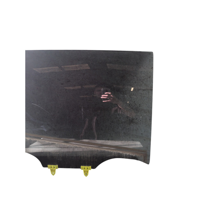 Vitre arriere droit NISSAN PULSAR Photo n°1