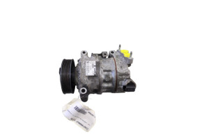 Compresseur clim PEUGEOT 308 2 Photo n°4