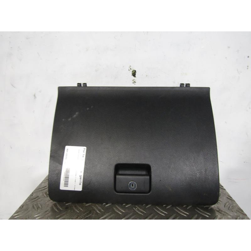 Porte boite a gants TOYOTA COROLLA VERSO 2 Photo n°1