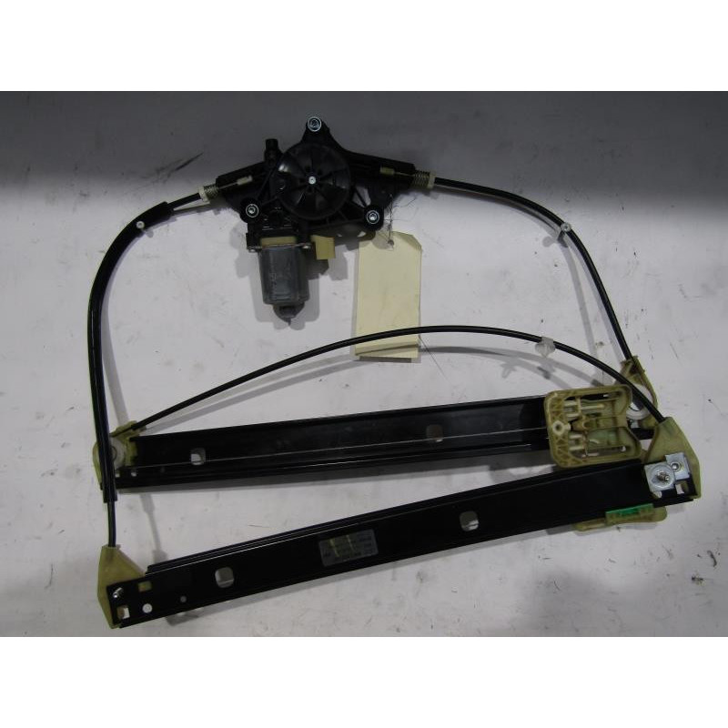 Leve vitre electrique avant gauche AUDI A4 4 Photo n°1