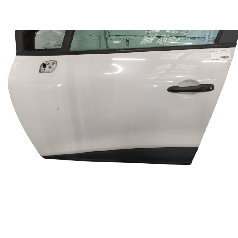Porte avant gauche RENAULT CLIO 4 Photo n°1