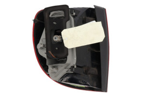 Feu arriere principal droit (feux) VOLKSWAGEN FOX Photo n°6