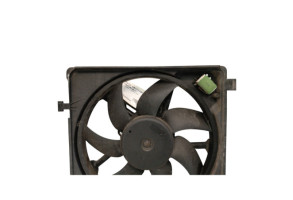 Moto ventilateur radiateur VOLKSWAGEN UP Photo n°2