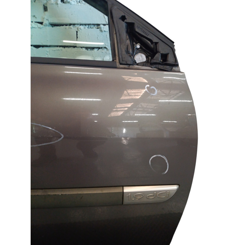 Porte avant droit RENAULT MEGANE 2 Photo n°1