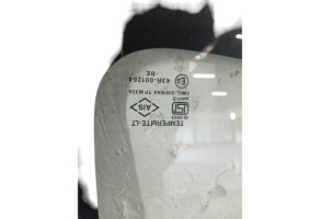 Vitre arriere droit SUZUKI ALTO 3 Photo n°3