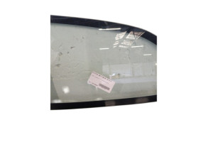 Vitre arriere droit SUZUKI ALTO 3 Photo n°4