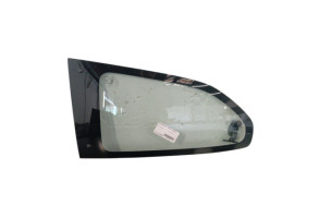 Vitre arriere droit SUZUKI ALTO 3 Photo n°5