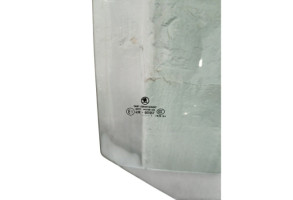 Vitre arriere droit SKODA FABIA 2 Photo n°2