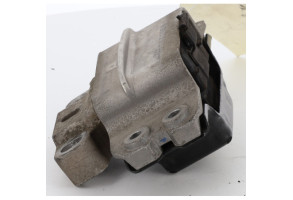 Support moteur gauche VOLKSWAGEN GOLF 5 Photo n°8