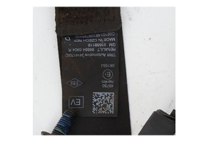 Ceinture avant droit RENAULT TRAFIC 3 COURT Photo n°3