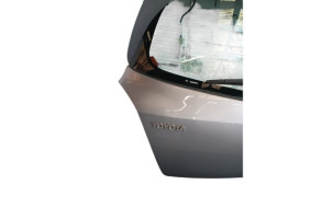Malle/Hayon arriere TOYOTA YARIS 2 Photo n°8