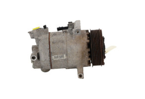 Compresseur clim RENAULT CLIO 4 Photo n°4