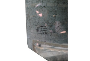 Vitre arriere droit NISSAN PULSAR Photo n°4