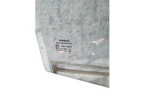 Vitre avant droit NISSAN PULSAR Photo n°3