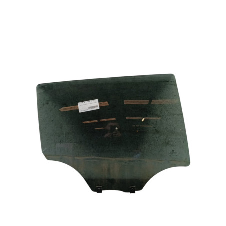 Vitre arriere droit PEUGEOT 2008 1